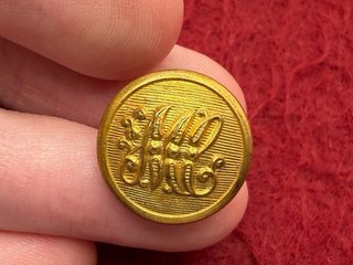 Old Vintage Original Australian MELBOURNE CLUB Button Badge STOKES & MARTIN