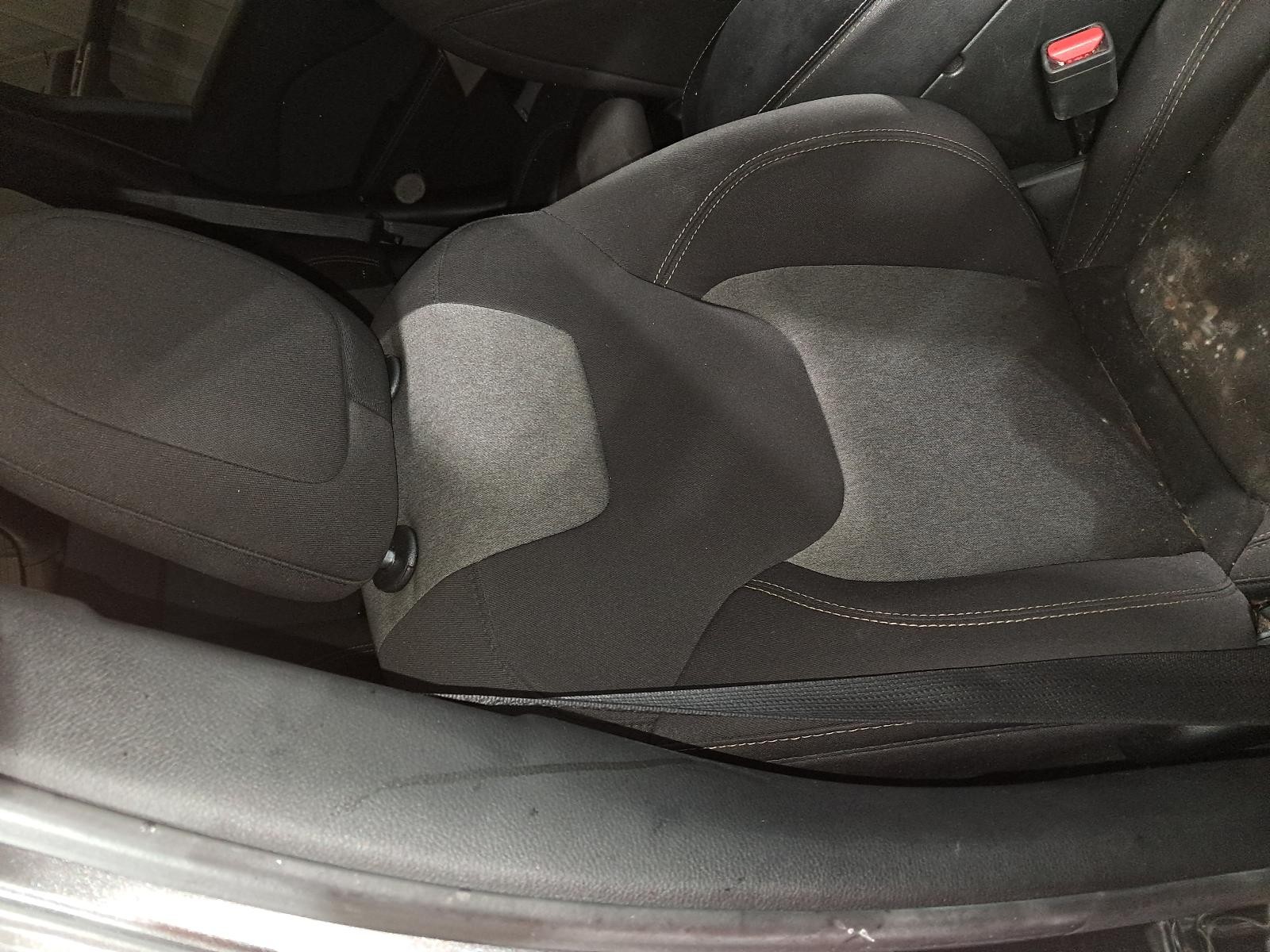 Used Deck Lid fits: 2018 Jeep Cherokee w/rear view camera privacy tint glass Gra