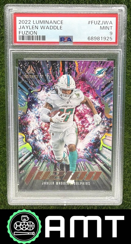 Jaylen Waddle PSA 9 2022 Panini Luminance Fuzion Miami Dolphins #FUZ-JWA 1925
