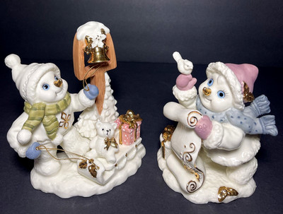 Vtg Grandeur Noel Porcelain Snowman Family 2001 Child w/Bird & Child Ringing Bel
