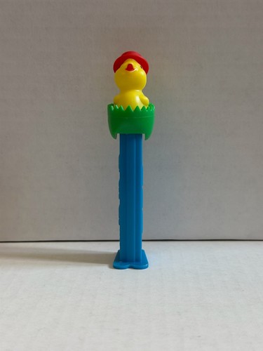 🐣 Vintage PEZ Chick In Egg Shell - With Feet - Hungary