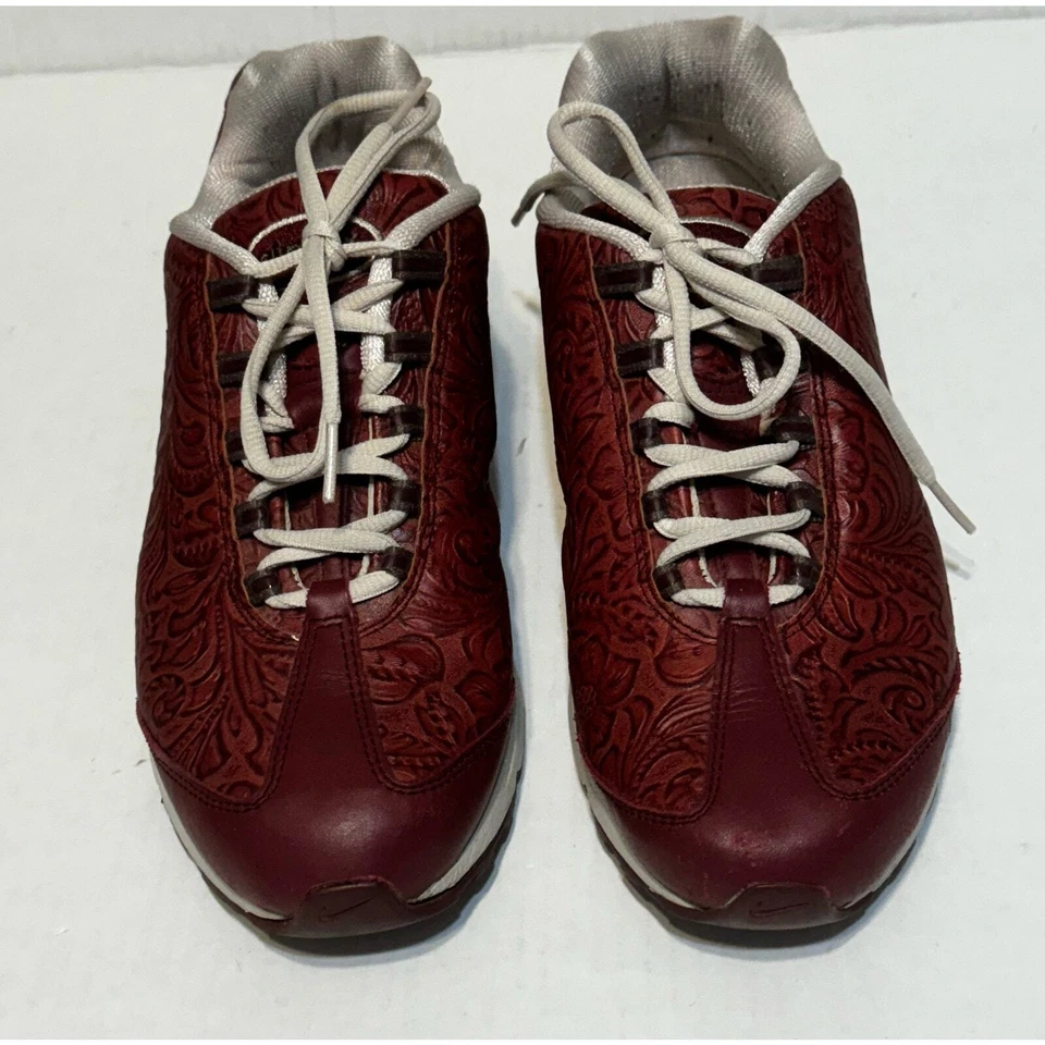 Nike Women's Airmax Size 10 Leather Maroon Paisley Print - Image 2 of 4