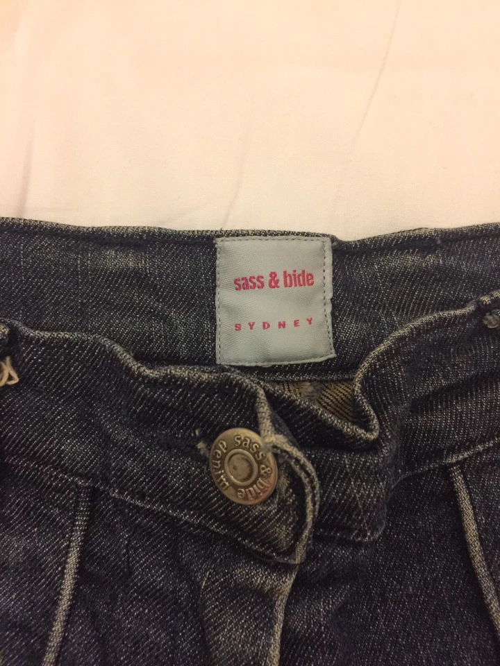 Pantalones cortos de mezclilla azul Sass & Bide - Reino Unido 6 Foto 2 de 4