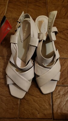 Absatzschuhe von Pierre Cardin 