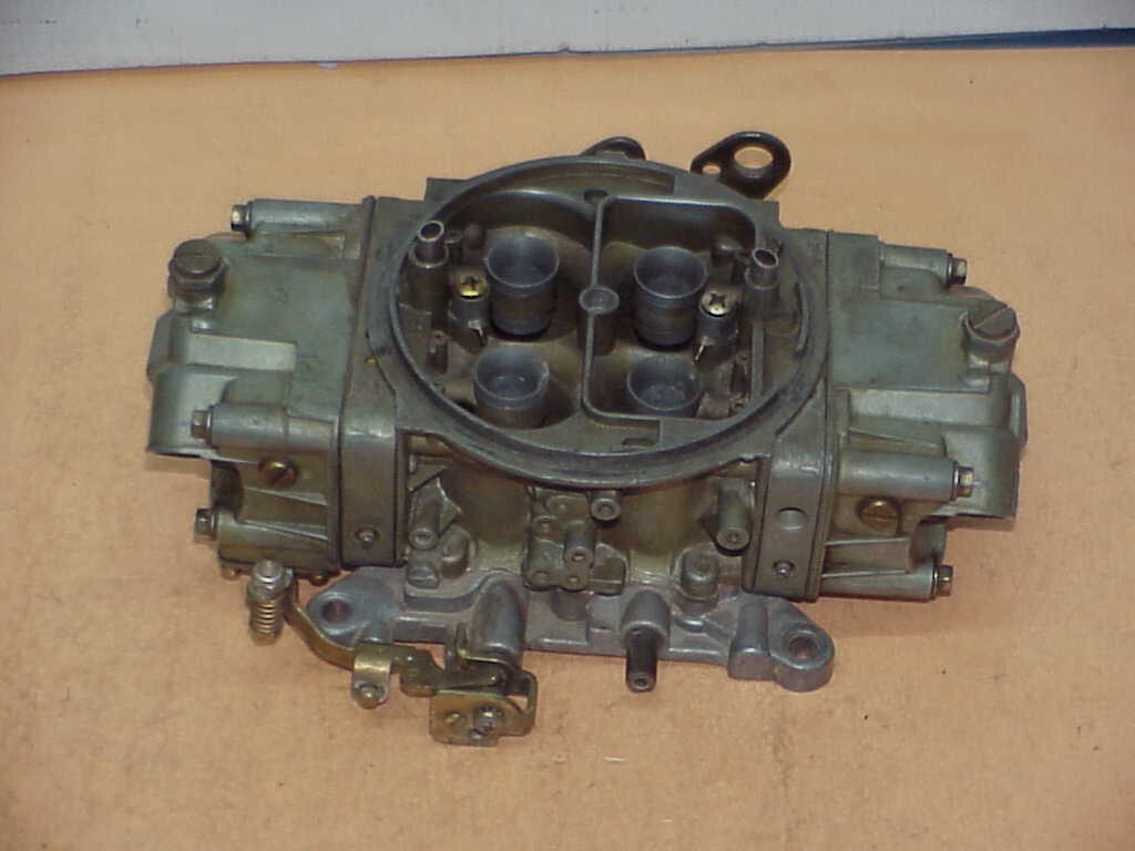 Holley 750 CFM 4 Barrell Racing Carburetor with Annular Boosters Looks