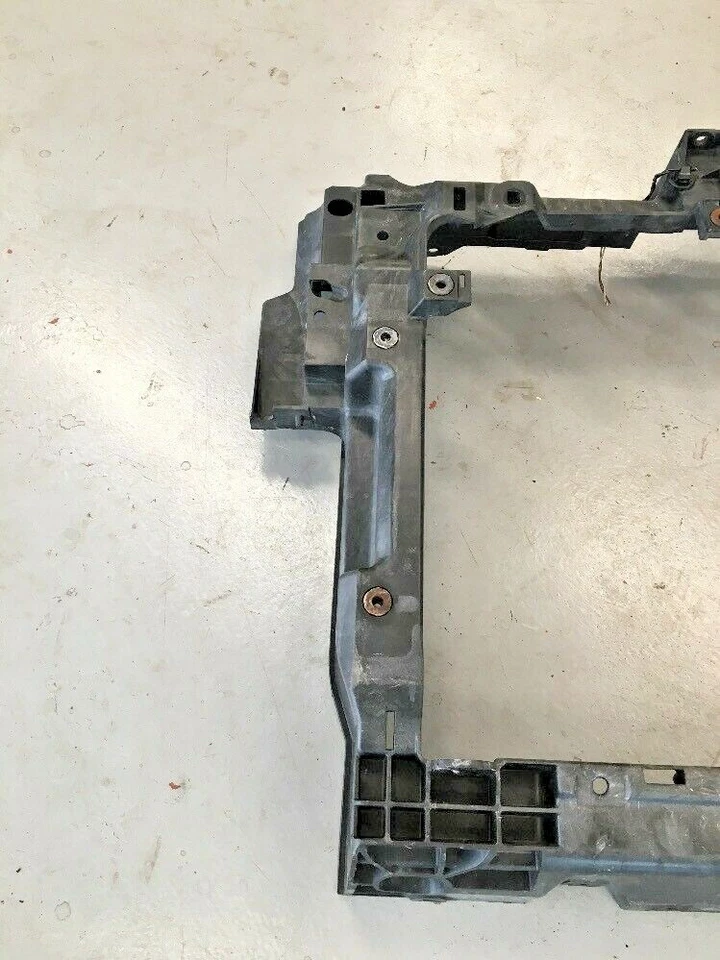 Cubierta del panel de soporte del radiador Mazda CX-7 CX7 2007-2009 2,3 L L L L20653110 OEM Foto 3 de 4