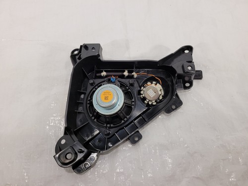 2011-2017 BMW X3 F25 REAR LEFT DRIVER SIDE D PILLAR AUDIO SPEAKER REAR LH OEM - Picture 5 of 6