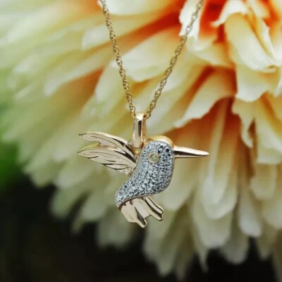Humming Bird Women Pendant 925 Starling Silver 2Ct Round Simulated Diamond