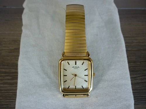 VINTAGE ACQUA TIMEX QUARTZ WATCH MENS GOLD TONE NEW BATTERY