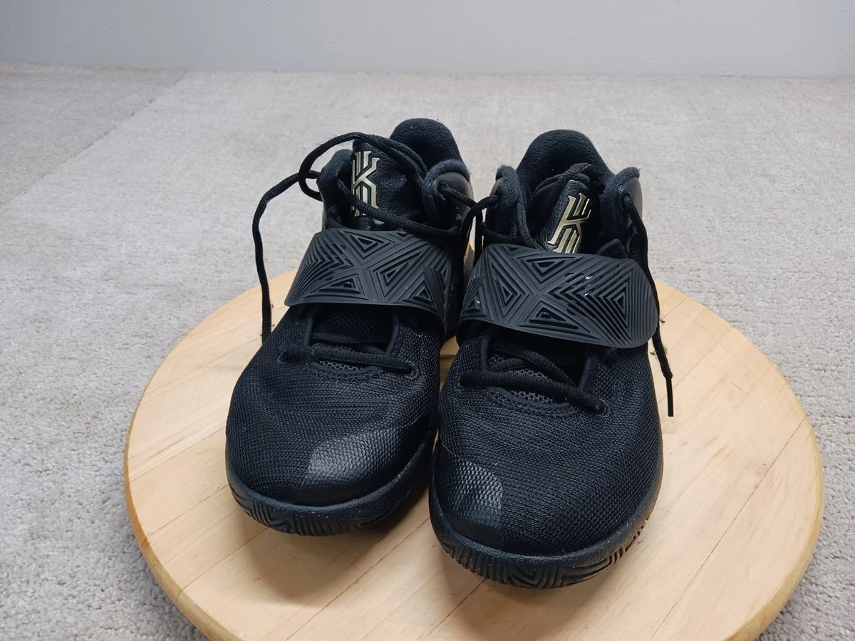 Nike Kyrie Flytrap Men display picture 1