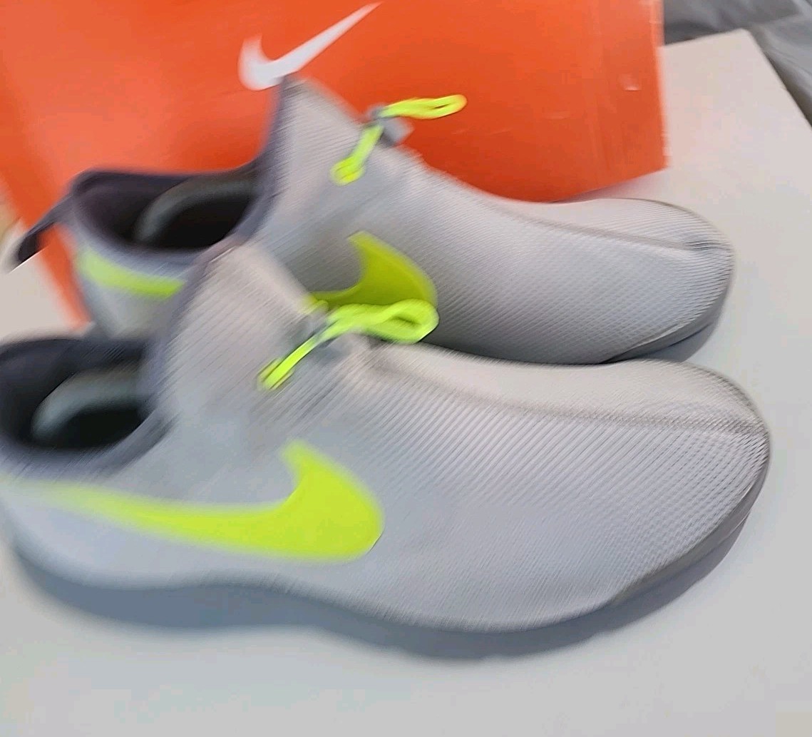 nike aptare essential