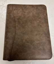 Day-Timer 7 Ring Planner Classic Brown Faux Leather Zip 8” x 10.5" Unused