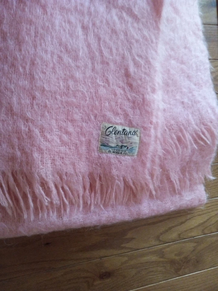Vintage Glentana Made in Scotland All Mohair Wool Pink Throw, Blanket 68x48 - Image 2 of 4