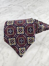 Van Heusen Baker Street Men's Necktie Burgundy Gold 100% Silk Tie Made In USA