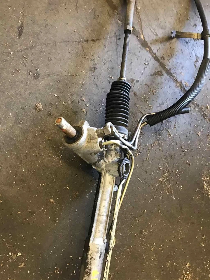 1994-1995 Ford Mustang Rack And Pinion Assembly OEM - Изображение 2 из 3