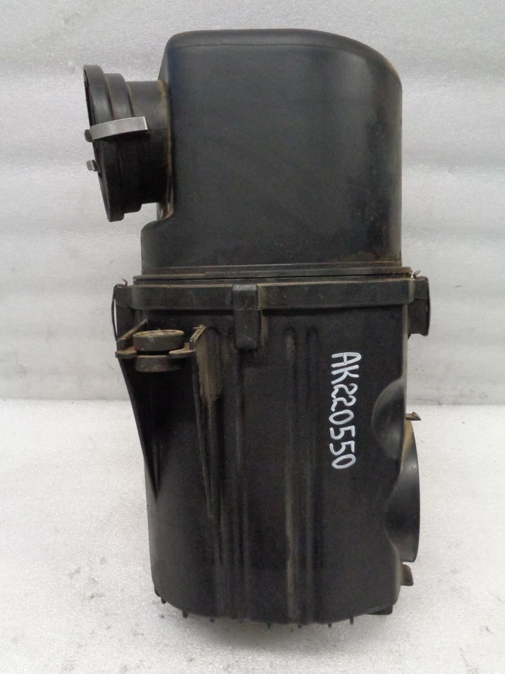 2003-2005 Land Rover Range Rover Air Intake Cleaner Filter Box OEM AK220550 - Image 3 of 4