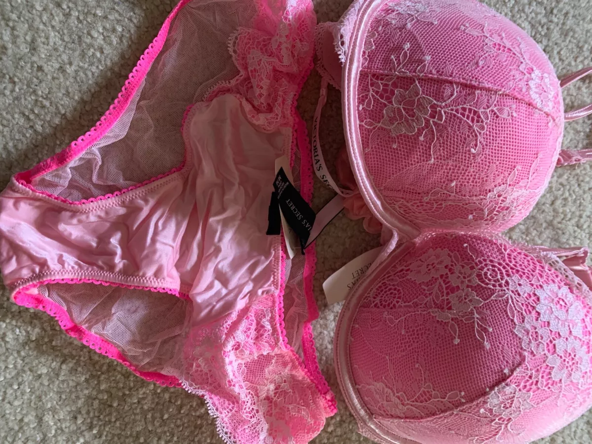 BNWT Victoria's Secret padded pink bra 34D & 2 pairs matching panties size M