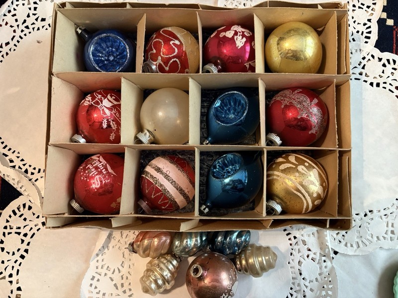 18 Ct. vintage shiny Brite, Poland Etc.  Christmas ornaments in Plain Brown box