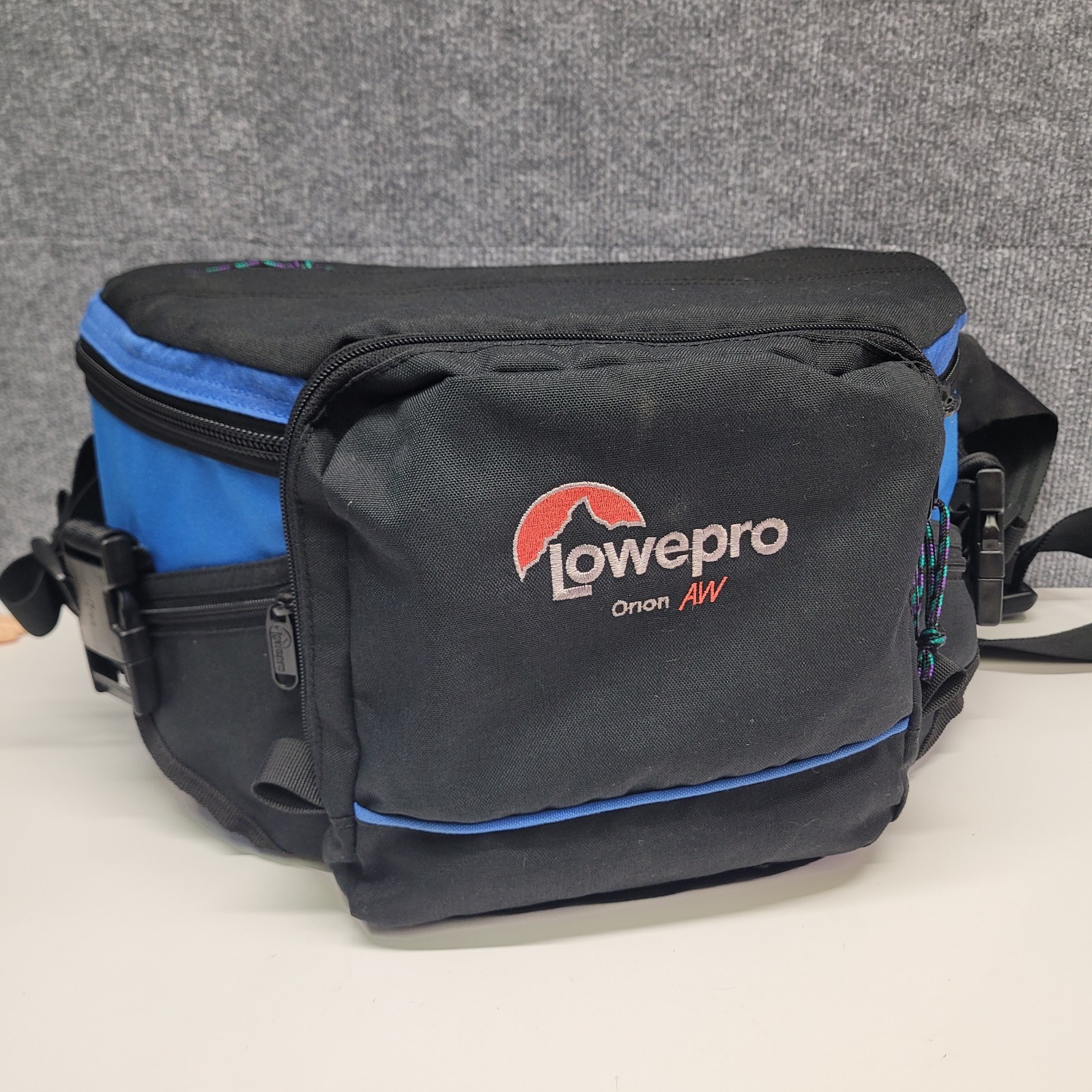 Lowepro Orion All Weather Waist Hip Pack Camera Lens Gadget Bag Padded W/Extras