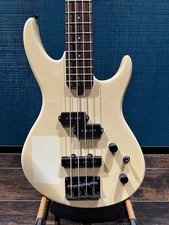 Aria Pro II VANGUARD Series Bass Guitar White PJ Passive Medium Scale Japan