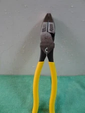 Klein Tools  9" High Leverage Side Cutting Pliers #D213-9NECR