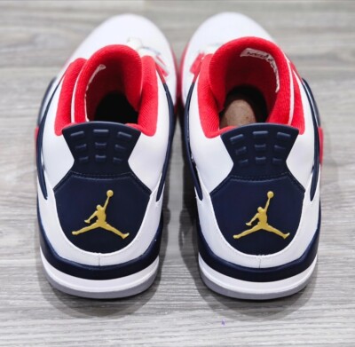 carmelo anthony jordan 4