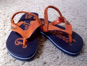 detroit tigers flip flops