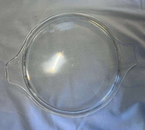 Vintage PYREX Glass lid 475-C 37 Chip On Handle