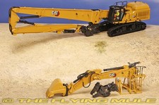 Diecast Masters 1:50 352 UHD Excavator w/2 Bo...