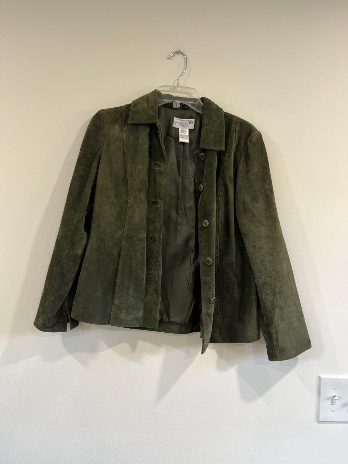 Pendleton woman's olive green Pendleton suede but… - image 3