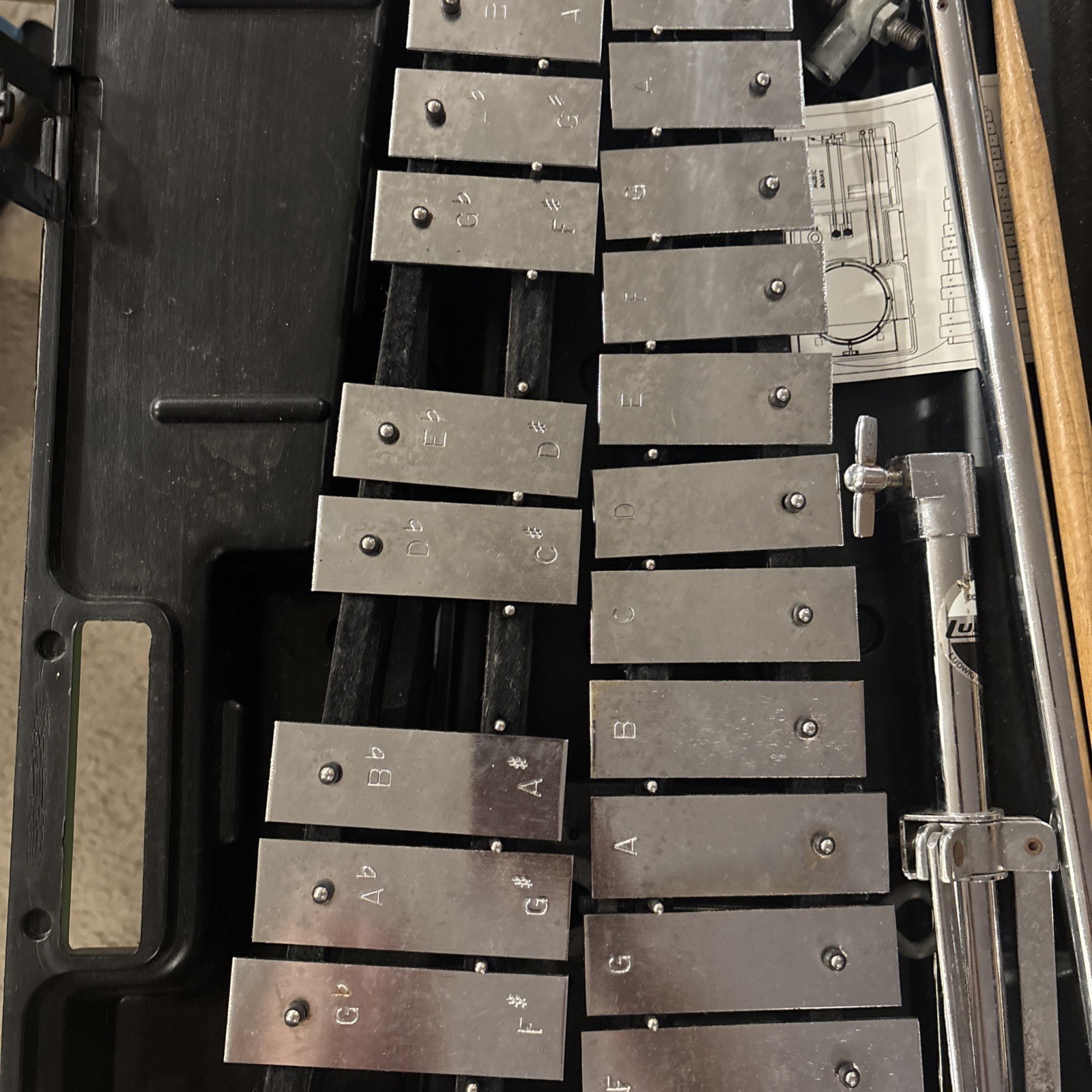 VINTAGE MUSSER 30 KEY STUDENT XYLOPHONE WITH CASE