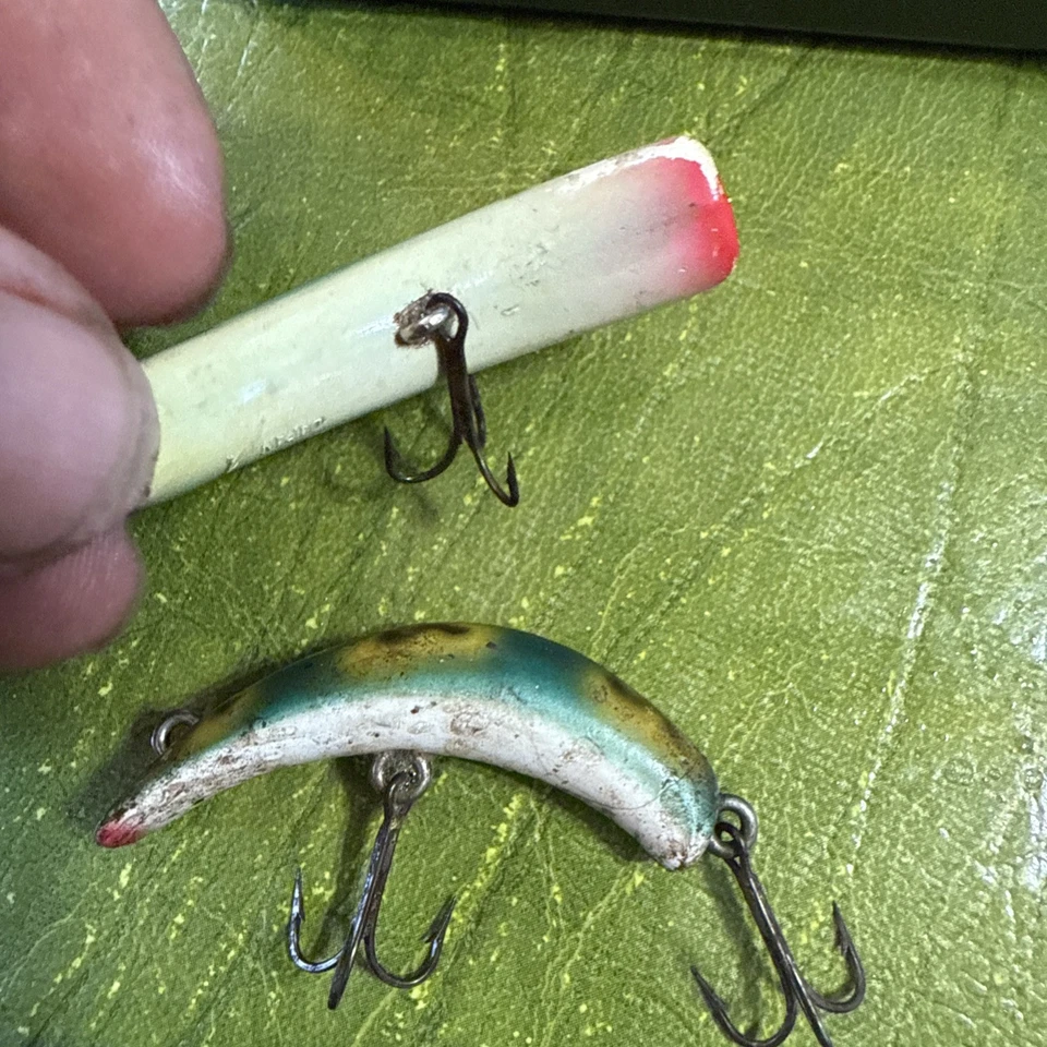 2 Vintage KAUTZKY LAZY IKE Japan 1 Green Frog Diving Crankbait Fishing Lures - Image 4 of 4