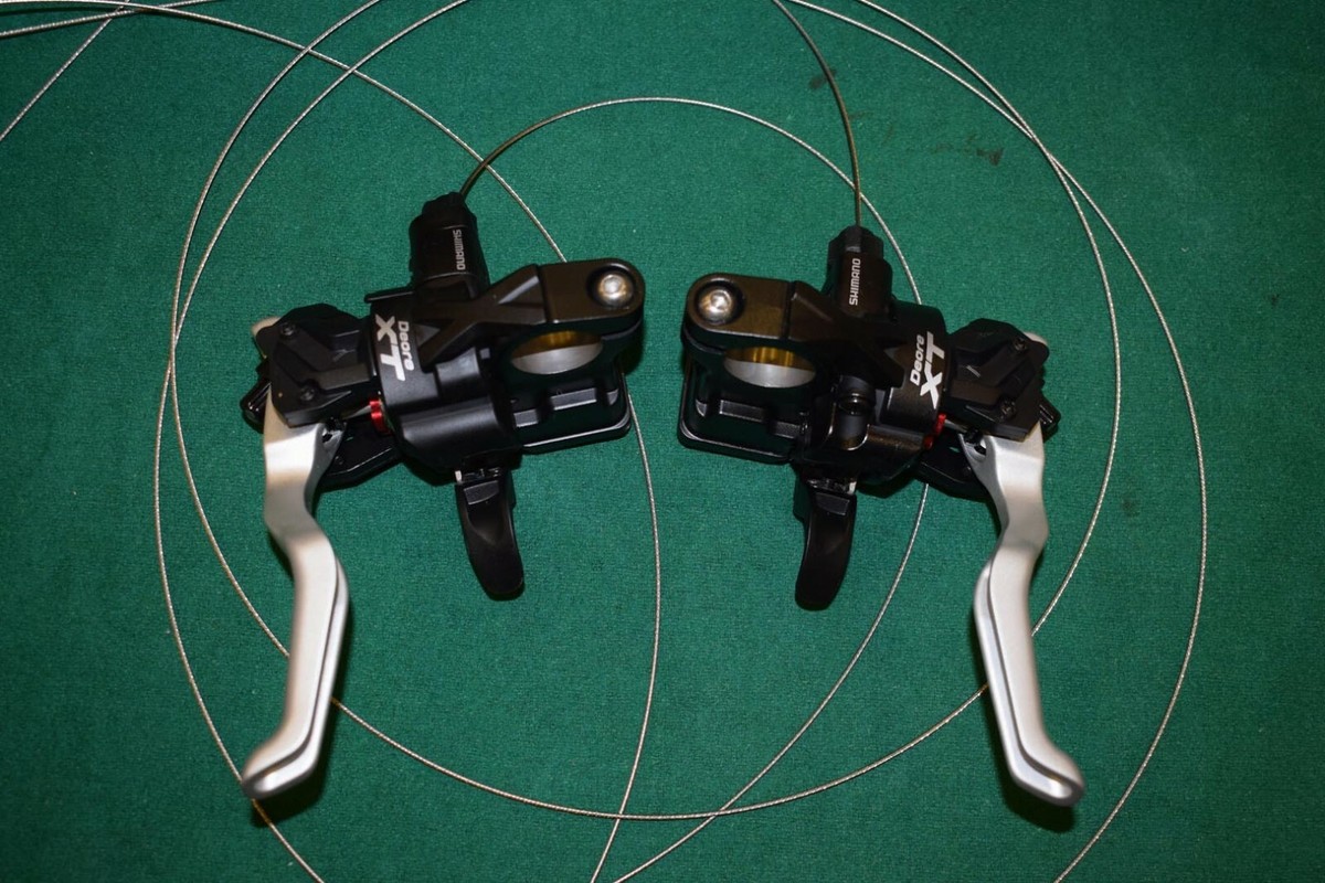 Shimano XT ST M775 Shifter Brake Lever Set 3x9 speed combo