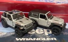 Set of Two 2018 Jeep Wrangler Rubicon Diecast Model CAR 1:34 Scale 5" Silver