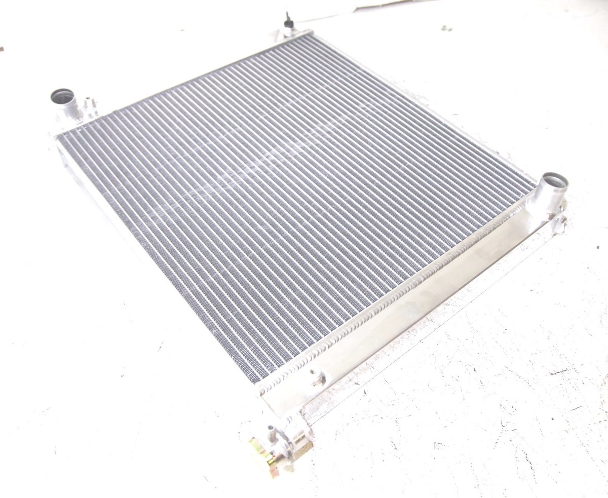 EMUSA Aluminum 2 Row Performance Radiator Fit 90-06 Nissan 300zx