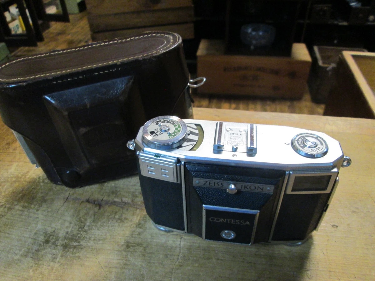 Vintage Zeiss Ikon Contessa w/ Tessar 1:2.8 f-45mm camera