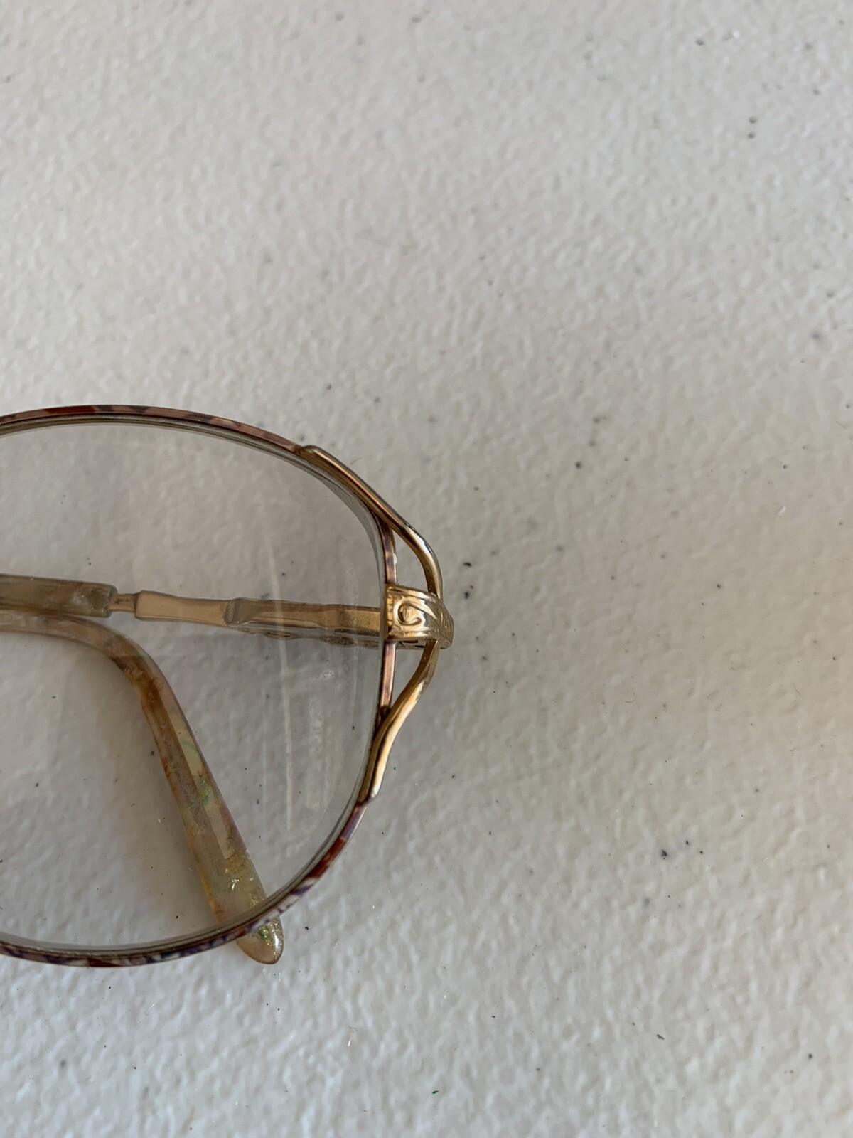 Vintage Gold Metal Eyeglass Frame Gem