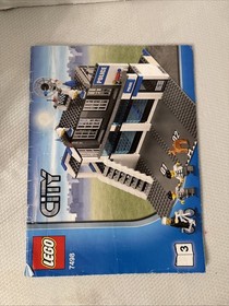 LEGO CITY Police Station 7498 With Vehicles