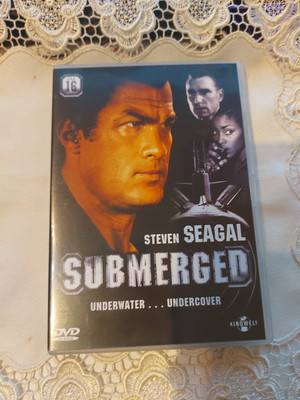 Submerged - Underwater ... Undercover DVD Steven Seagal K11