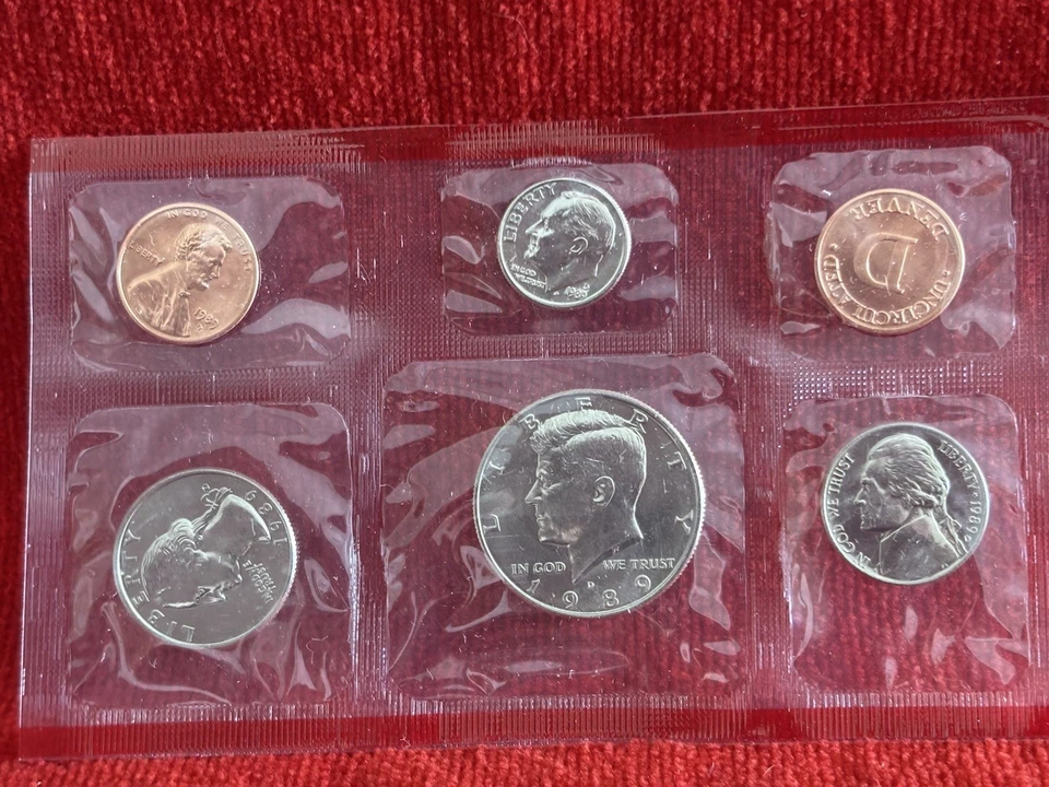 1989  US Mint Uncirculated Coins Collection Set  Excellent - Image 4 of 4