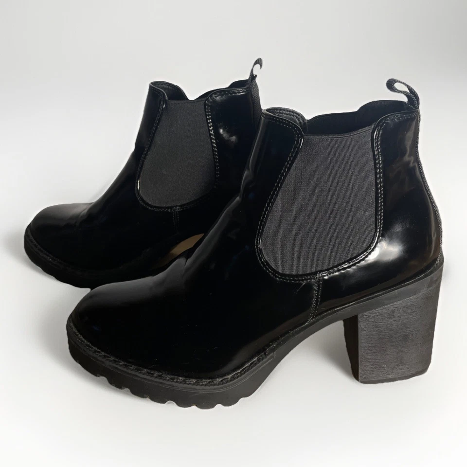 "Botín al tobillo de charol H by Halston para mujer 6 negro sin cordones 3"" tacón bloque" Foto 2 de 4