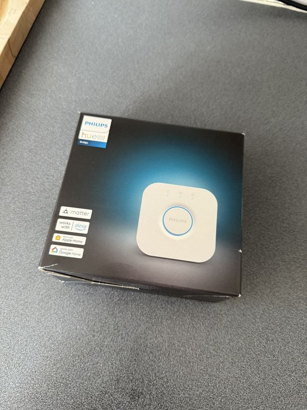 Philips Hue Bridge Hub 2.1 Smart Home With Power Adapter - BNIB
