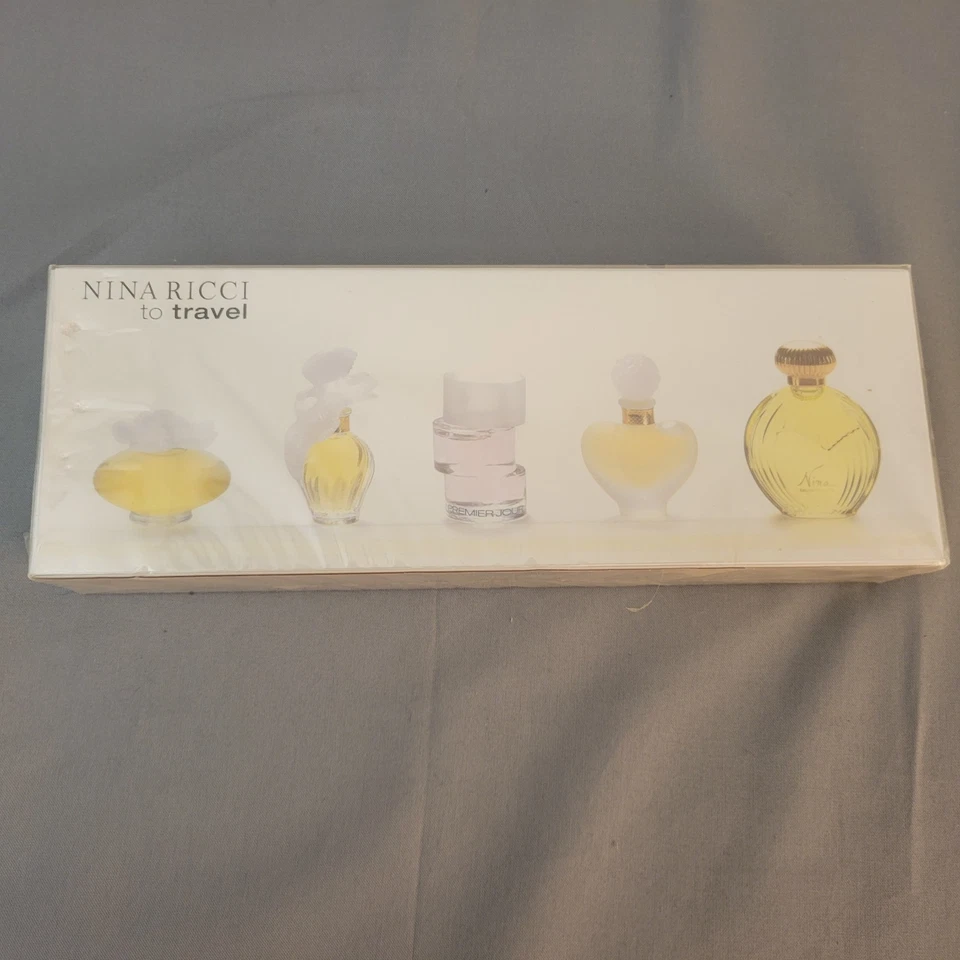 Nina Ricci perfume miniature travel set of five fragrances - Image 2 of 4