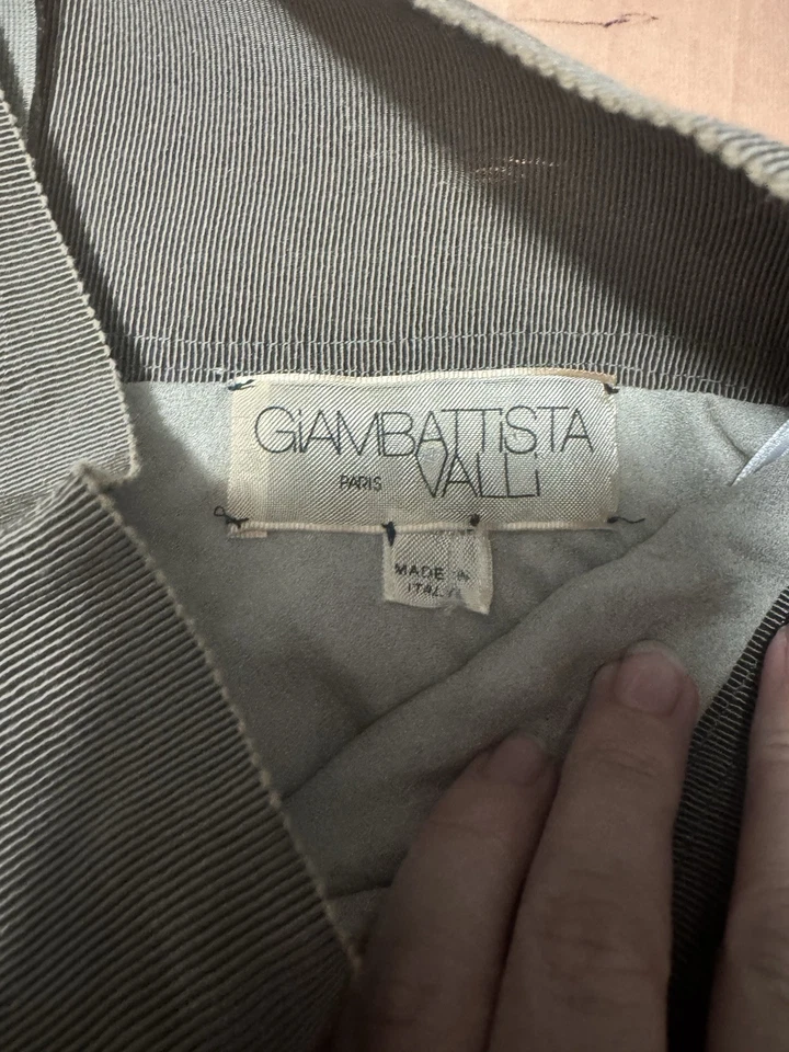 Falda superpuesta de encaje floral Giambattista Valli Paris talla 40/XS – Hecha en Italia Foto 3 de 4