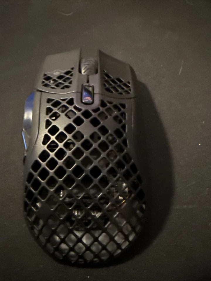 SteelSeries Aerox 5 Wireless Ultralight Gaming Mouse - Black (62406) - Image 2 of 4