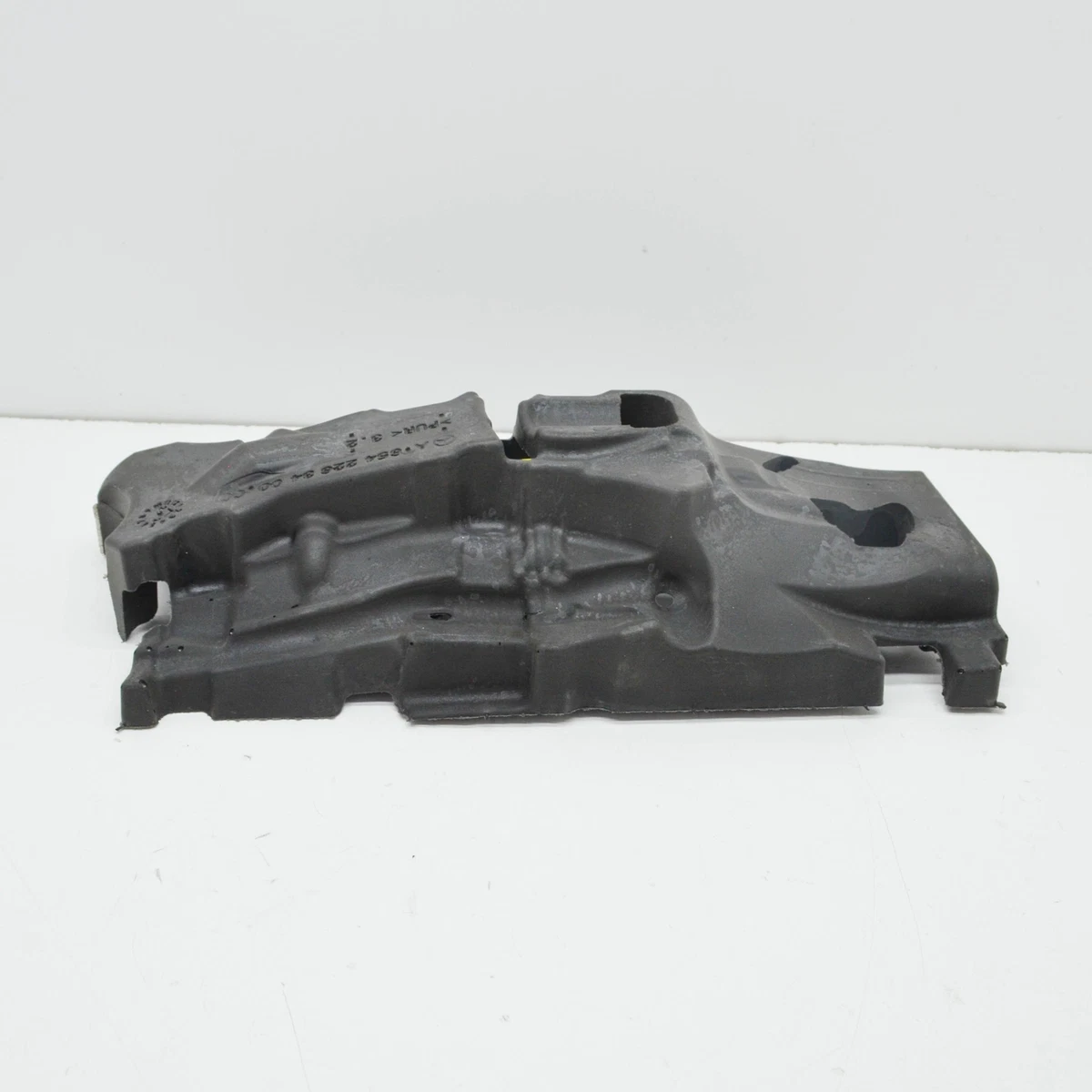 NEW MERCEDES-BENZ A W177 CYLINDER HEAD COVER SOUNDPROOFING 