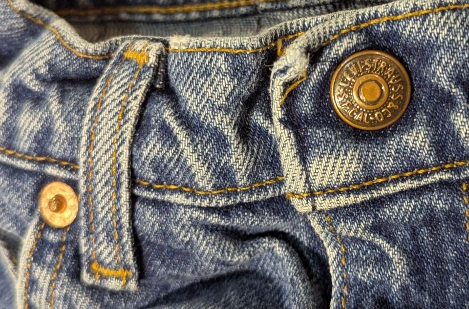 Vintage Levi's Youth Kids Girls Cut-Off Jean Shorts 506 Slim Size 8 Made In USA - Image 4 of 4