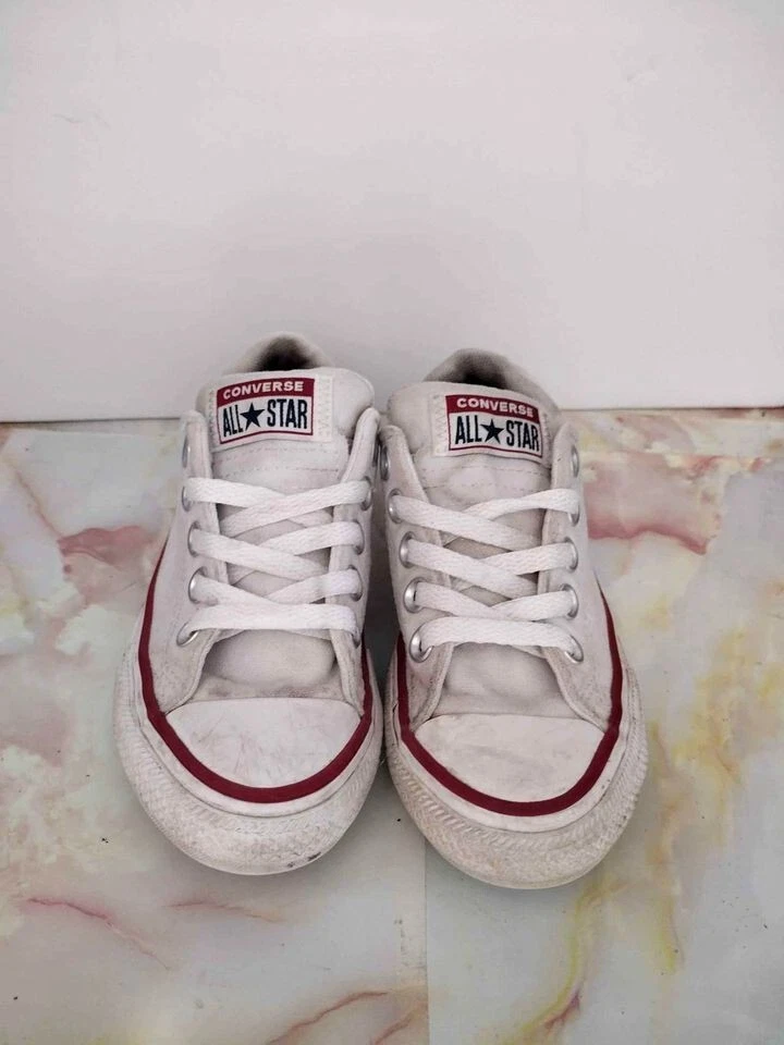 Scarpe da ginnastica bianche per bambini Converse All star Chuck Taylor taglia 11 C GUC