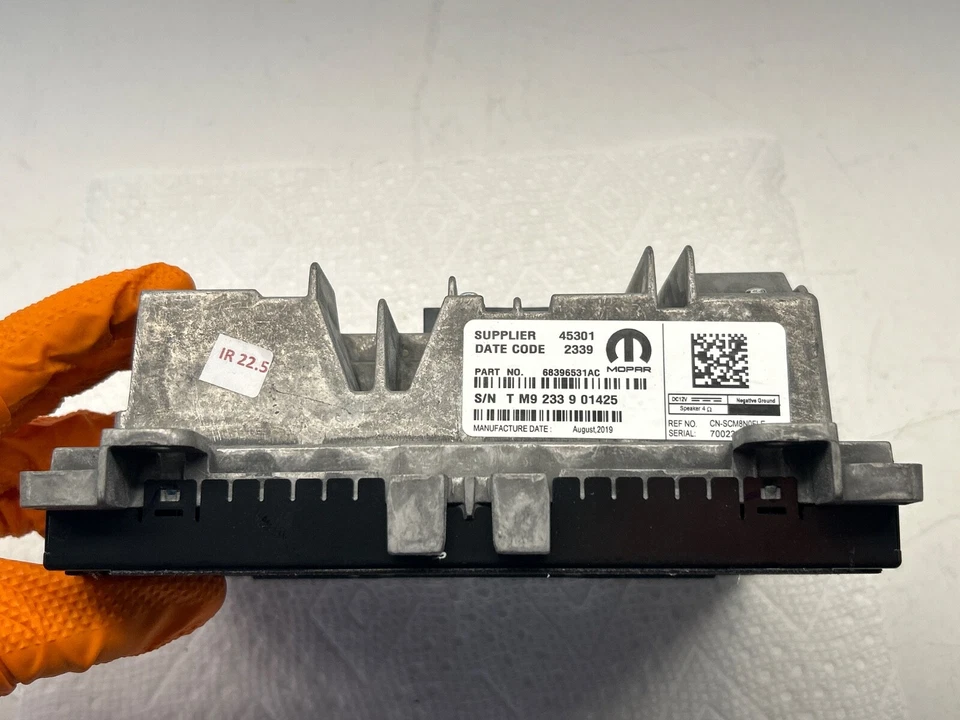 原始设备制造商 VP4 导航屏幕适用于 2017 年 2019 年道奇挑战者充电器 68396531AC — 第 3/4 张图片