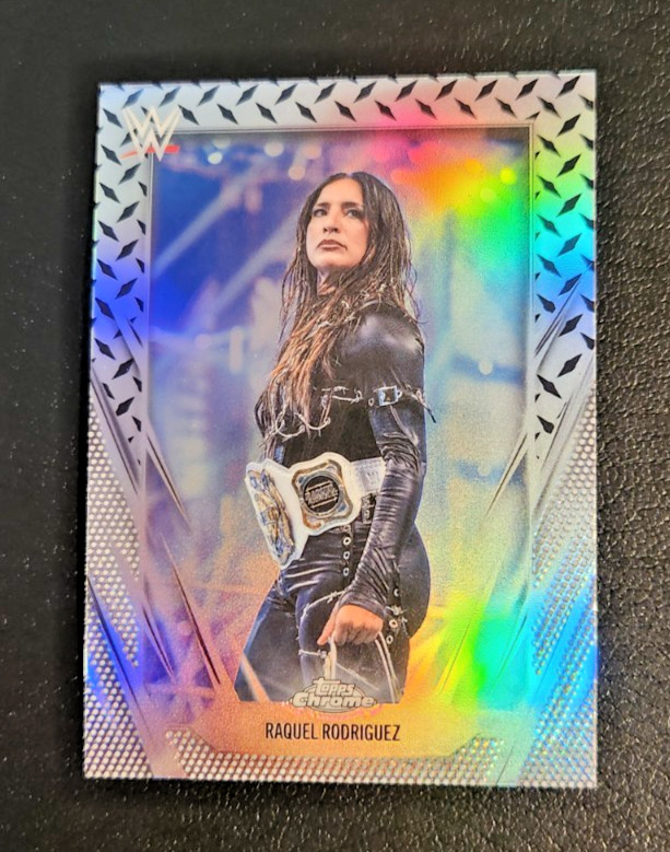 Raquel Rodriguez Diamond Plate Refractor ( 2026 Topps Chrome WWE Judgement Day )